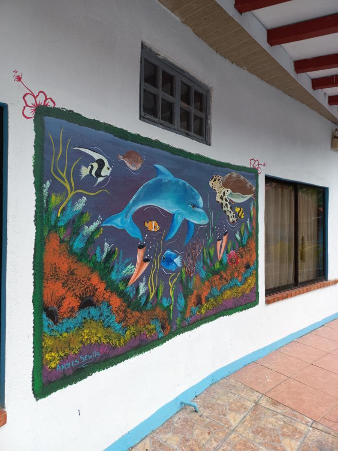 Hotel La Uvita Puerto Limon Exterior foto